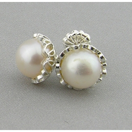Handmade white A grade pearl sterling silver filigree post earrings
