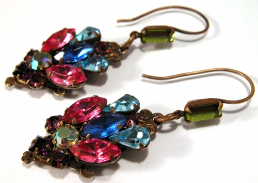Rhinestones in Brass Rhinestones in Brass